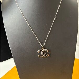 Silver and Black Pendant Necklace. NWOT